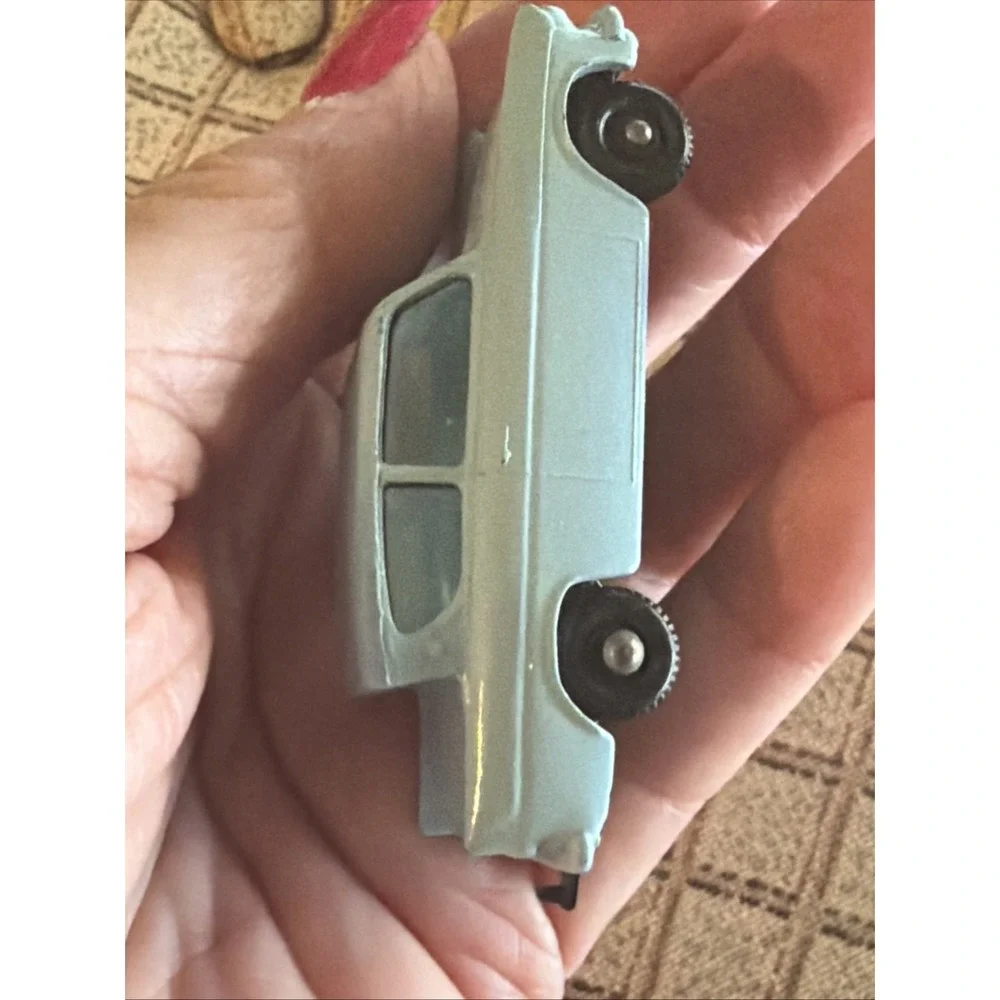 VINTAGE‎ MATCHBOX LESNEY ENGLAND FORD ANGLIA CAR 7 GRAY WHEELS LIGHT BLUE RARE